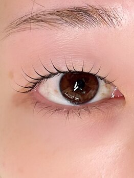 シュウ バイ プペ(SYV by pupe)の写真/《高いキープ力で理想のお目元へ》ワンランク上の仕上がりに満足度◎驚きのモチの良さで理想の目元が持続♪