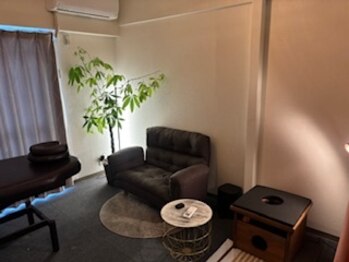 ムーン(MOON)/ソファーでゆっくり