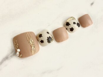 牛柄ミラーネイル