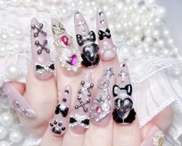 シーアンドビーネイル(C&B Nail)