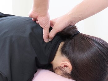 所沢西口連動整体院/肩の付け根が辛い方☆