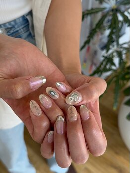 手描きアートが得意なサロン