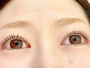 シャイニー(Shiny)の写真/カールの強さを変幻自在に◎女子力UP♪【まつ毛パーマ・パリジェンヌ・ラッシュリフト初回4950円】