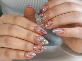 宝石ネイル
