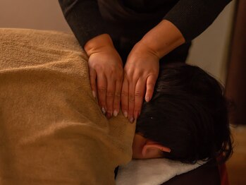 元/首まわりのもみほぐし