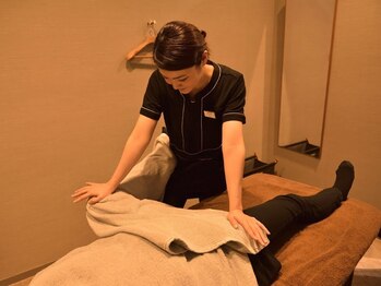 パウワウプレミアム 日本橋高島屋店(POWWOW Premium)/ストレッチで冷えやむくみ解消も