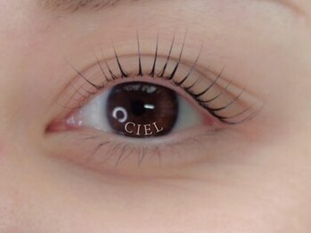 シエル(CIEL)の写真/【まつげ×眉専門店】次世代まつげパーマ"パリジェンヌラッシュリフト"でぱっちり印象的な上向きまつ毛に☆
