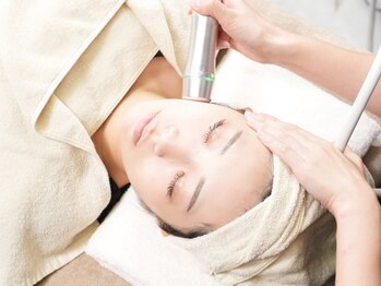 メイス 福井店(MEIS)の写真/【切らないフェイスリフト】最新技術の拡散式超音波でお顔を引き締め/たるみケア/ほうれい線/小顔に効果◎