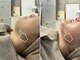 ヒュウ(hue.)の写真/「鏡を見てガッカリ…」そんな影肌にサヨナラ！ほうれい線・たるみを集中ケアして若々しい上向き美肌へ
