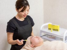 エルナ(Elna)の雰囲気(レモンボトルフェイシャル施術雰囲気)