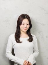 ノラ ミナミアオヤマ(NORA MINAMIAOYAMA) 森 叶羽