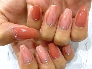 タフィーネイル(Taffy Nail)の写真/ワンカラー・ラメグラ3990円、自爪ケアは2500円★