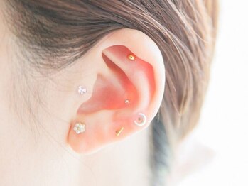 おきもちサロン(おきもちSALON)の写真/身体の悩みにお洒落に寄り添う耳つぼジュエリー◎体の不調を改善いたします！