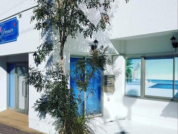 リゾートサロン プレミア 草薙店/