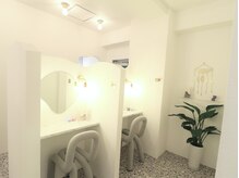 ウェクシー 名古屋駅前店(WECXII)/仕切りつきドレッサー完備　