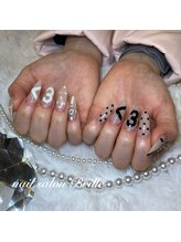 エスフィーネイルサロン ブリーユ(Esfy nailsalon Brille)/ドットハートネイル