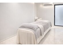 ピュアソル 福岡店(Puresol)の雰囲気（施術部屋2部屋ございます♪ドレッサー完備◎）