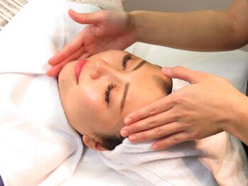 ザザ(ZAZA)/【顔筋リフト小顔フェイシャル】