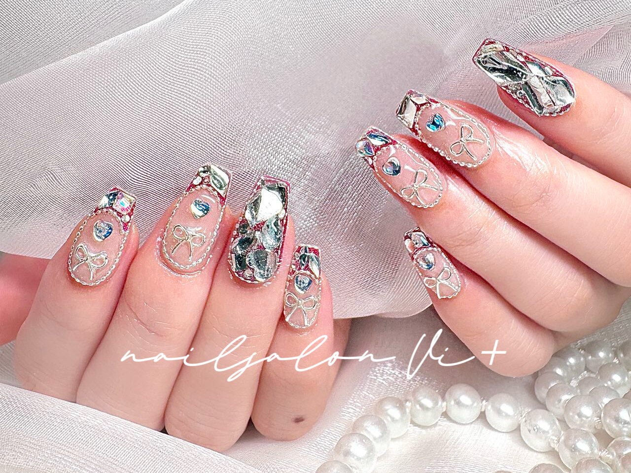 2026年冬トレンド】ラメグラデーション ロングのネイルデザイン集