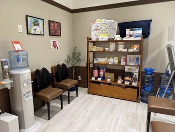 カラダファクトリー 北千住マルイ店/北千住マルイ店の待合いです♪