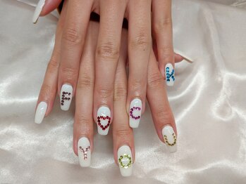 エーナイン イオン気仙沼店/カラフルストーンデザイン