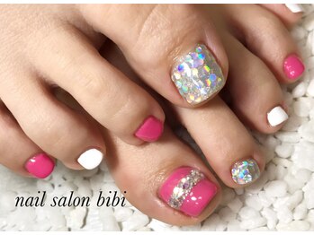 ネイルサロン ビビ(bibi)/ピンクなキラキラネイル