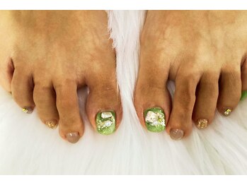 リンダ(Linda)/フット ライトコース