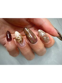 手描きアートが得意なサロン