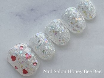 ハニービービー(Honey Bee Bee)/キラハートネイル