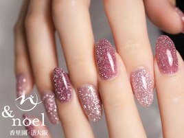 くすみカラーピンクネイル