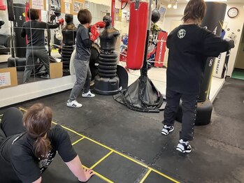 スタイルボクシング ブリッジの写真/《元女子プロボクサーが常駐指導☆》会員様のほとんどは運動初心者◎スタイルボクシングでストレス発散♪
