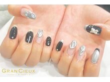 クアトログランシュ 青葉台(QUATRO×GranCieux)/ロックなミラーネイル