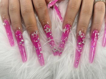 ネイルサロン バイ マルル(Nail Salon by maururu)の写真/◆ロングスカルプが人気◆カラーやパーツが豊富なので”やりたいネイル!”をぎゅっと詰め込める♪