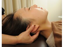 アカリ(Akari)/ヘッドスパは首肩こりにも◎