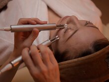 アンジュマリー/○目元のたるみケア○