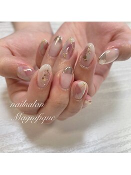 マニフィーク(magnifique)/