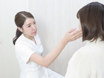 ダウンタイムオンニ(DowntimeOnni)の写真/美容のノウハウを知り尽くしたベテランスタッフだから、どんな方にも根拠に基づいたケアを提供できる。