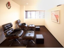 リラクゼーションスペース ニイチニ(Relaxation Space 212)/座り心地の癒し