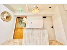 ベージュ トウキョウ 上前津店(BEIGE TOKYO)/白を基調とした温かい雰囲気