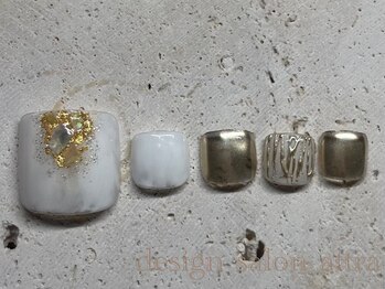 ネイルサロン アトラ(design salon attra)/Foot華やか¥11000