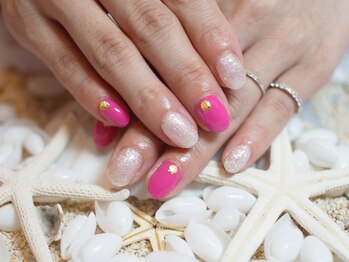 ネルフィーズ(NAILFY's)/ビビットピンクが可愛い♪