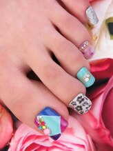 カラーズ 浜松店(colors)/フットデザイン自由¥7480