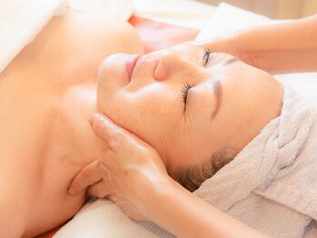 トロワサンク 片瀬山 西鎌倉/小顔、たるみ、フェイシャル！