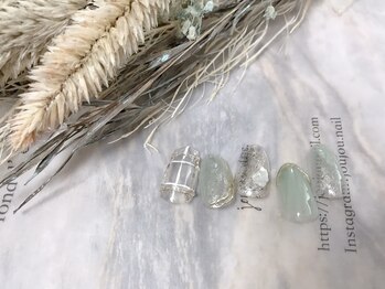 モグネイル(Mogunail)/8月定額B 格子ネイル