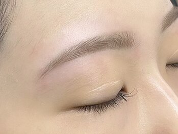 エサージュ 表参道店/アイブロウ/担当：岡田