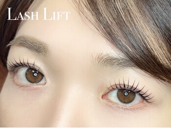 ネロリ バイ エイティスト(neroli by 8ist)/ラッシュリフト［新宿/新宿駅］