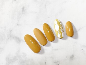 ネイルアンドアイラッシュサロン ミッタ(Mitta)/¥6600-