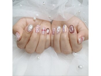 ブリー(Brille)/ニュアンスネイル