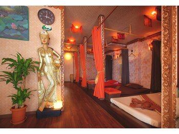 マノーラ タイ古式マッサージ/タイの雰囲気を感じられる店内