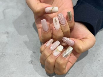 リット 万代店(lit.)の写真/【ハンド＊ジェル アートし放題¥11,000→¥9,000】持ち込みデザインOK！こだわりを詰め込んだ心踊る指先へ♪